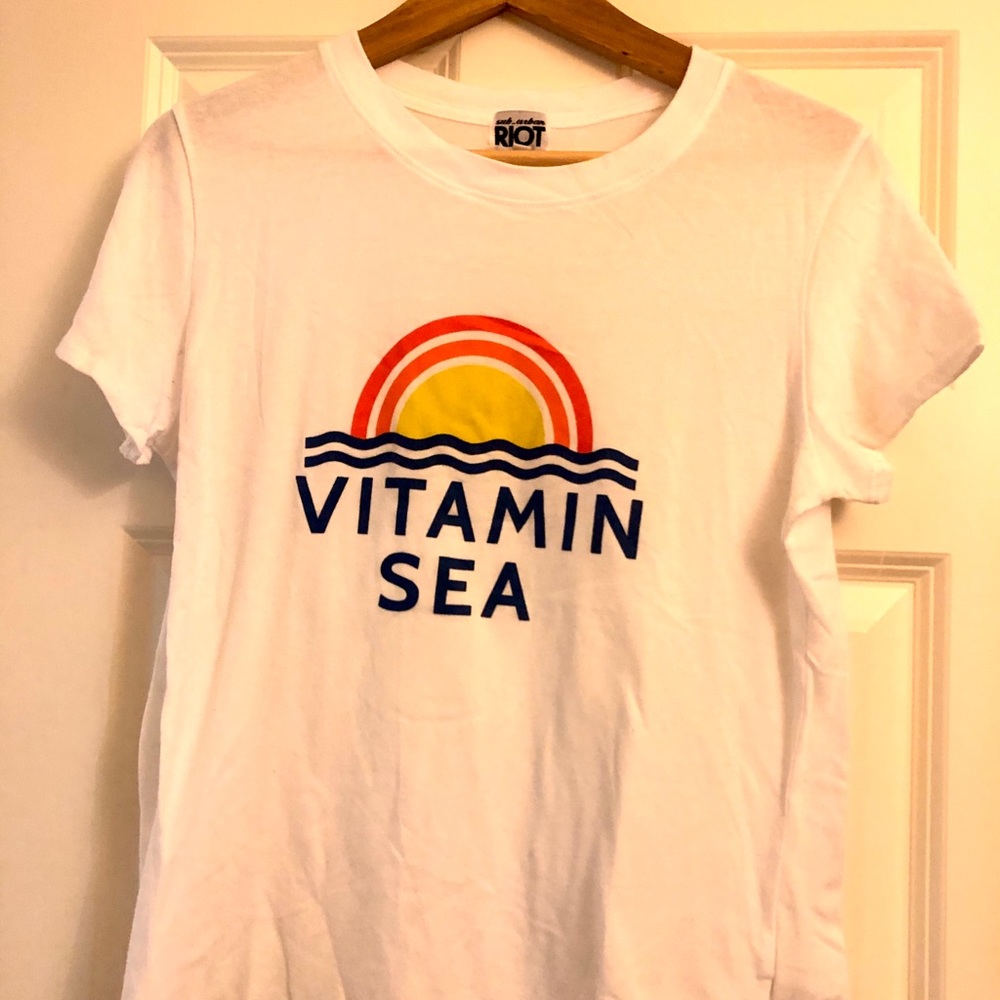 White T-shirt looks amazing with anything